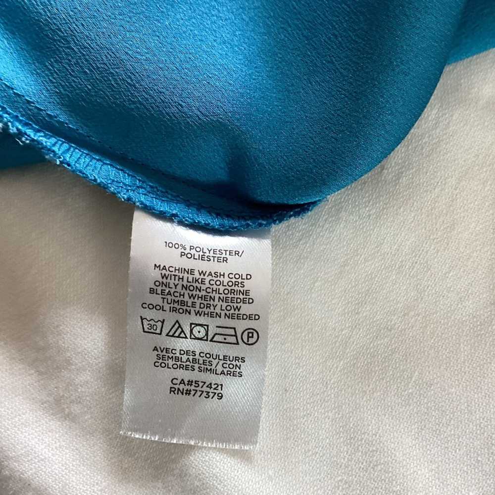 Ann Taylor feminine blouse - Picture 4 of 7